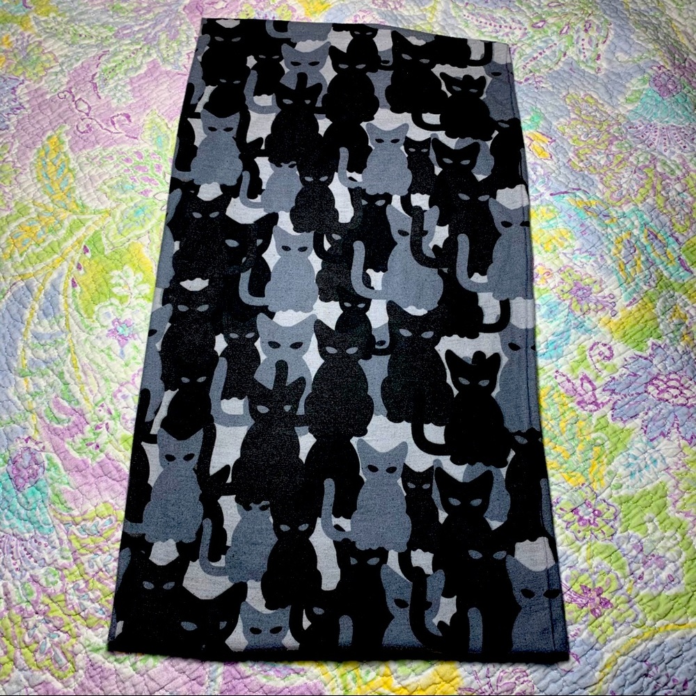 IHEARTRAVES KITTY PRINT FACE MASK 🐱